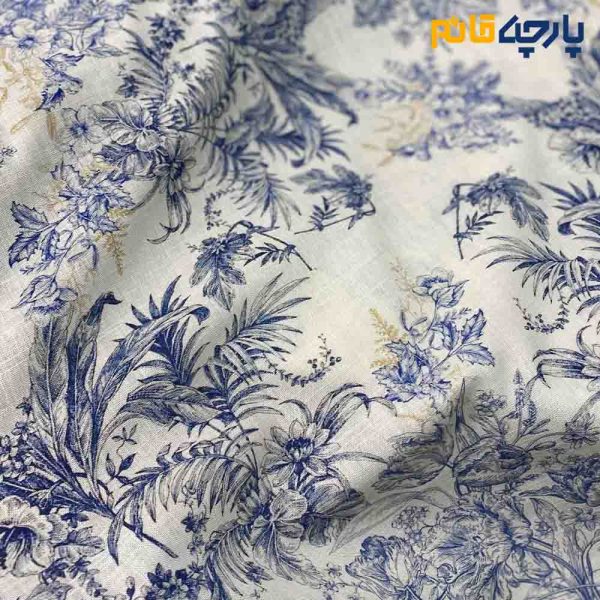 پارچه بهاره تابستانه لینن طرحدار ایتالیایی زمینه کرم روشن گل آبی درباری
