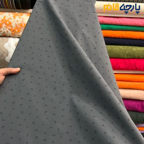 زمینه رنگ طوسی متوسط گل ریز 1