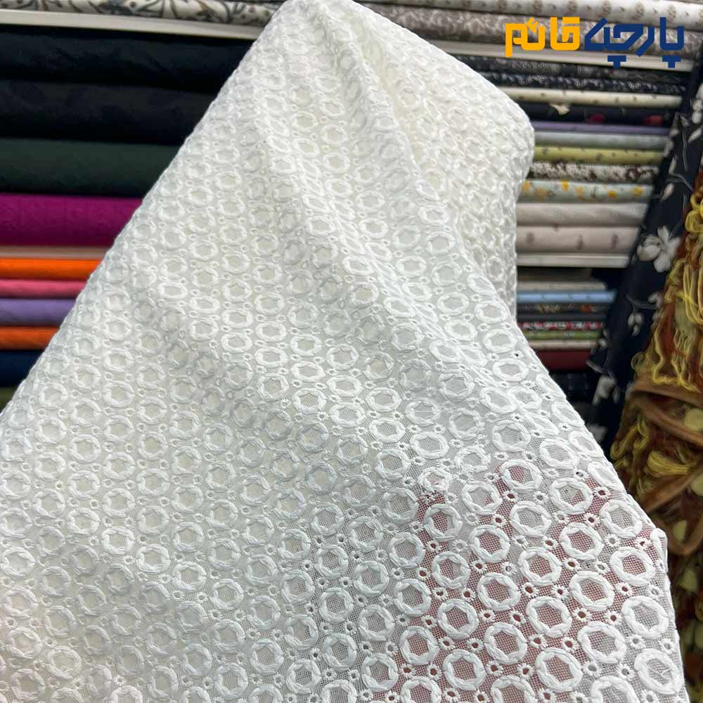 پارچه مجلسی تور کتان طرح برجسته دایره ای رنگ سفید آفوایت