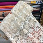 پارچه مجلسی تور کتان طرح گل متوسط ۲ رنگی کرم روشن و تیره
