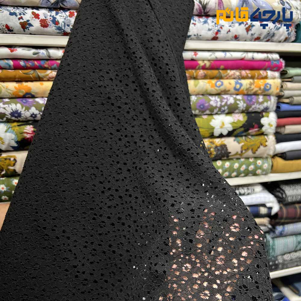 پارچه مجلسی دانتل طرح گل ریز برجسته رنگ مشکی