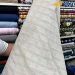 پارچه بهاره و تابستانه وال طرحدار طرح از خود طرح مربعی رنگ کرم نسکافه ای روشن