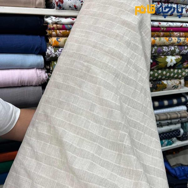 پارچه بهاره و تابستانه وال طرحدار طرح از خود طرح مربعی رنگ کرم نسکافه ای روشن