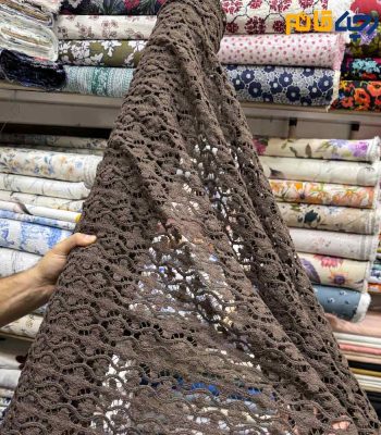 پارچه مجلسی تور کتان کره طرح خطی و هندسی رنگ قهوه ای سوخته