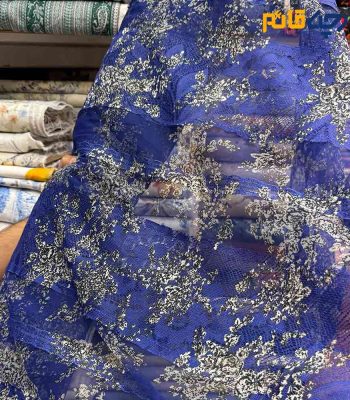 پارچه مجلسی تور کتان ایتالیایی طرح ۳ بعدی خطی رنگ آبی کاربنی