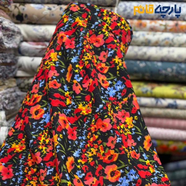 پارچه بهاره و تابستانه لینن طرحدار کره ای زمینه مشکی گل رنگی شاد