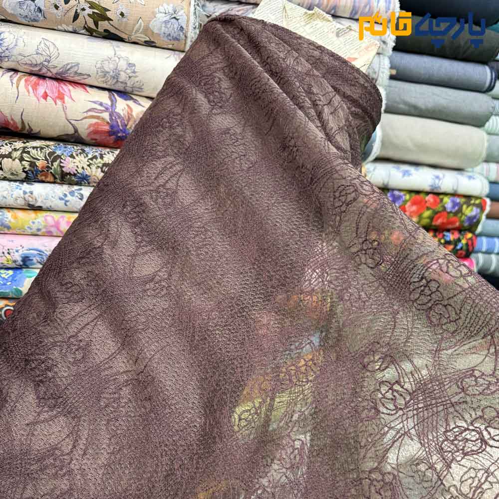پارچه مجلسی تور کتان ایتالیایی طرح کل ریز و خط رنگ قهوه ای