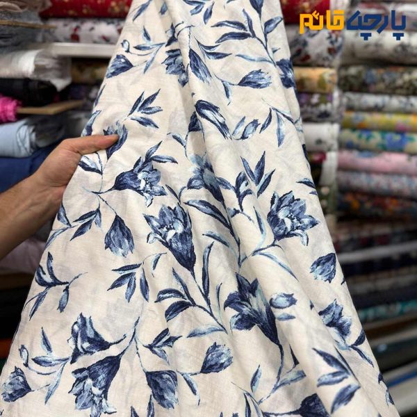 پارچه بهاره و تابستانه وال طرحدار کره ای زمینه کرم شیری گل آبی جین