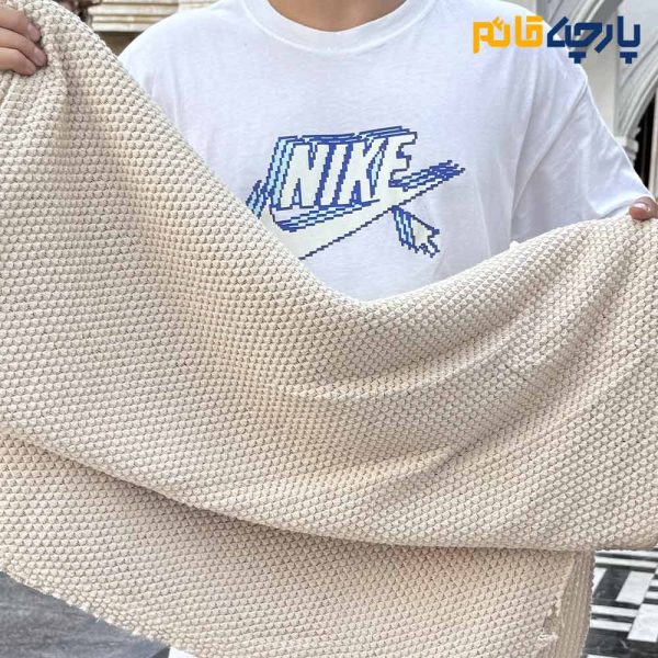 پارچه پاییزه و زمستانه بافت طرح ریز رنگ کرم روشن