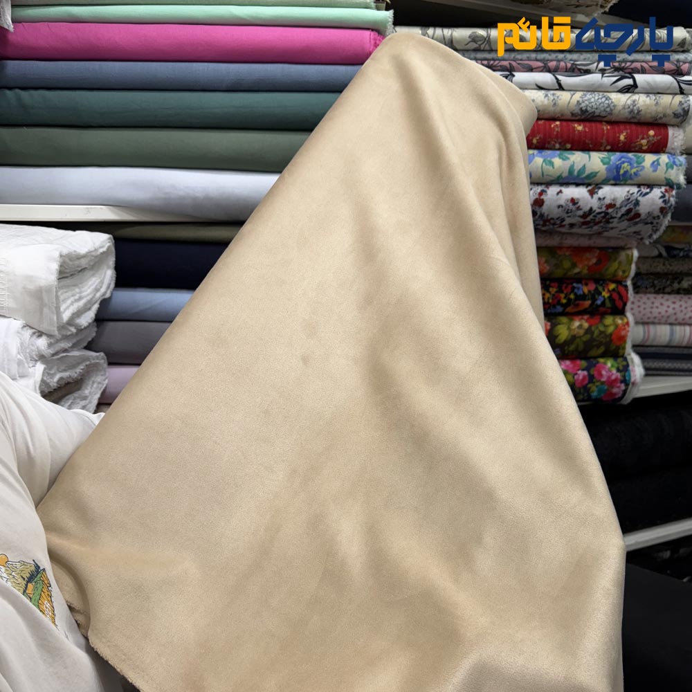 پارچه پاییزه و زمستانه سوئیت جیر رنگ کرم روشن عرض ۱۵۰