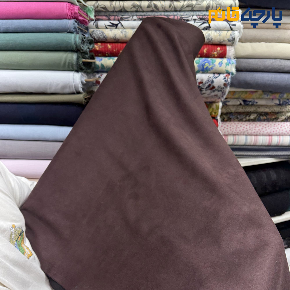 پارچه پاییزه و زمستانه سوئیت جیر رنگ قهوه ای عرض ۱۵۰