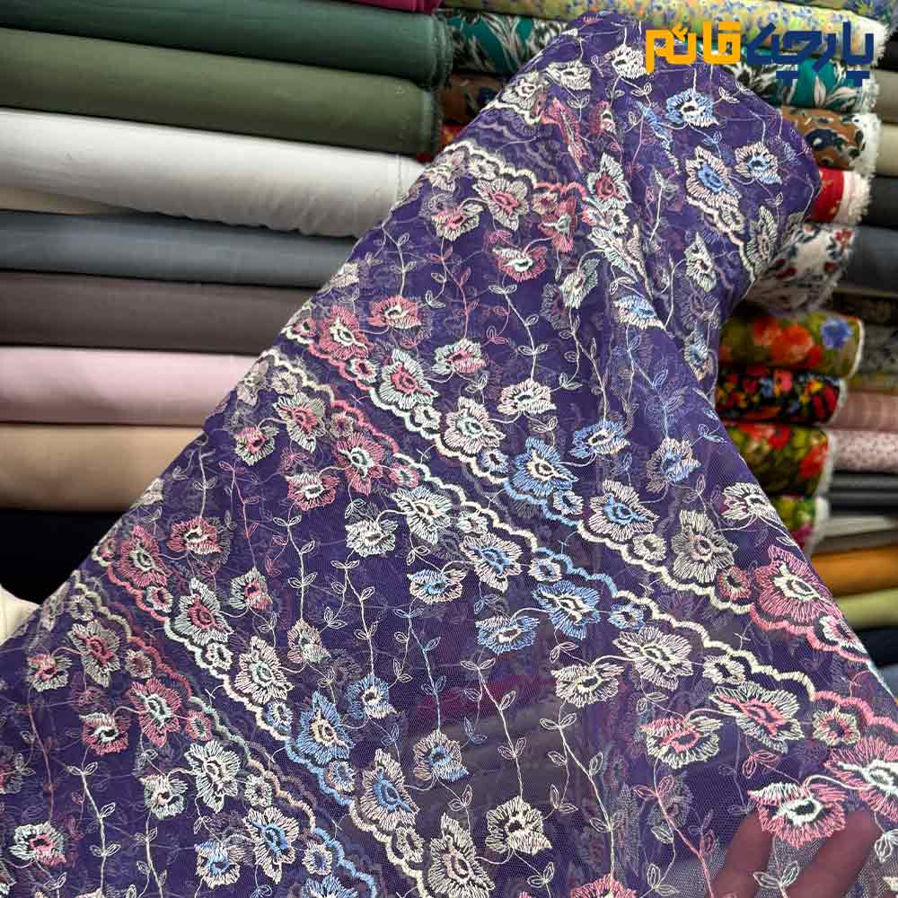 پارچه مجلسی دانتل کره ای زمینه بنفش متوسط گل رنگی