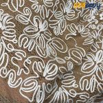 پارچه مجلسی تور کتان کره ای زمینه کرم تیره ربان دوزی خاص
