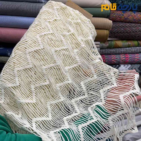 پارچه مجلسی تور کتان کره ای حاشیه ریشه دار رنگ کرم شیری
