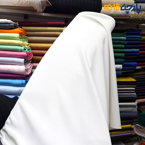 پارچه مجلسی کرپ ساده اندونزی رنگ سفید آفوایت