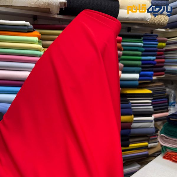 پارچه مجلسی کرپ ساده اندونزی رنگ قرمز (ماتیکی) عرض ۱۵۰