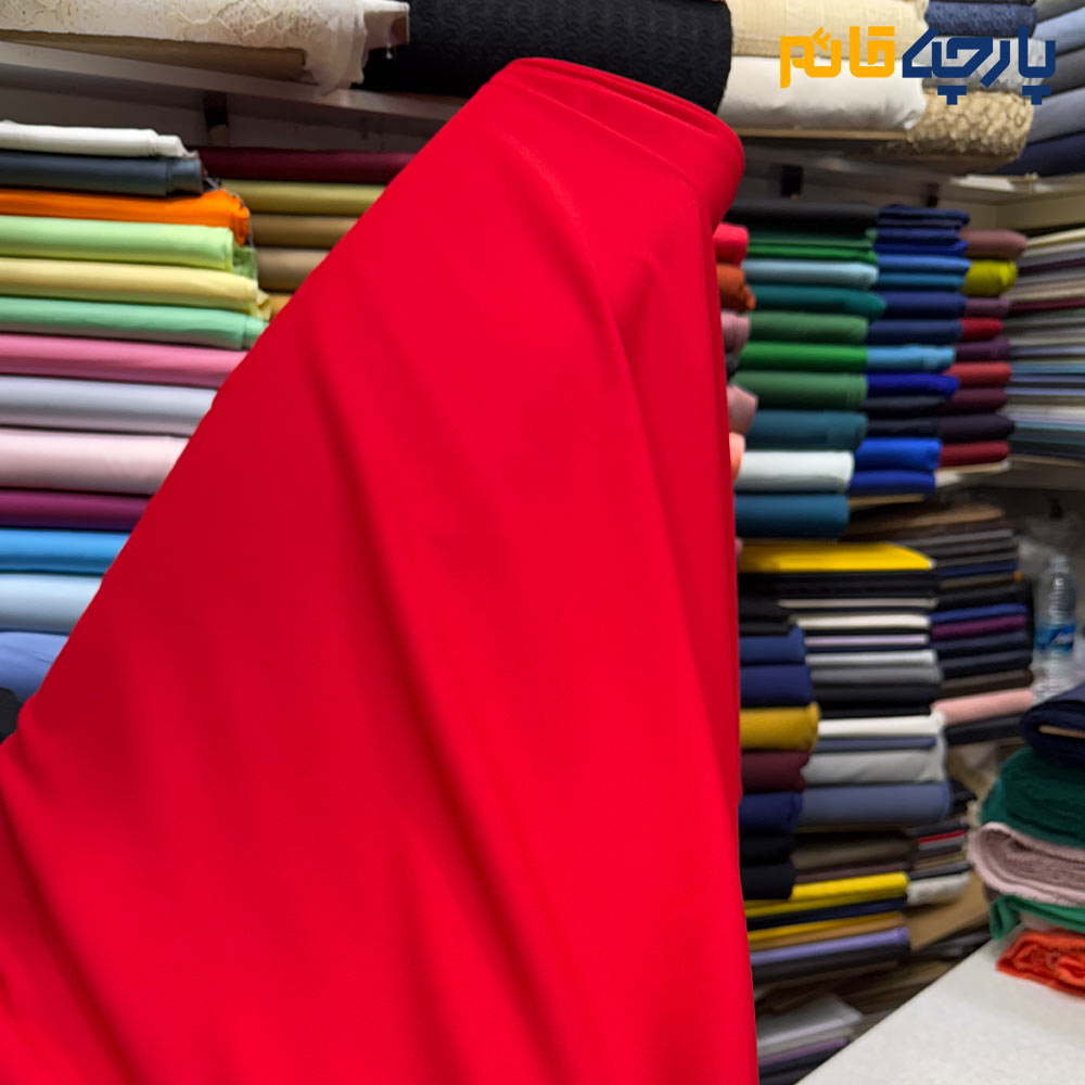 پارچه مجلسی کرپ ساده اندونزی رنگ قرمز (ماتیکی) عرض ۱۵۰